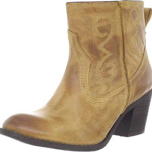 Seychelles Everywhere I Go Ankle Boots - Size 8